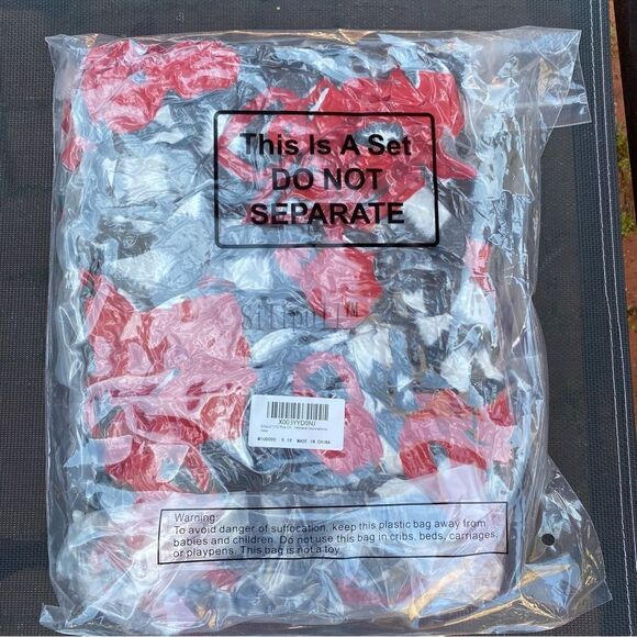 110 Pcs Christmas/Holiday Stocking Buffalo Plaid Black/White/Red Decor Party NWT - Picture 6 of 8